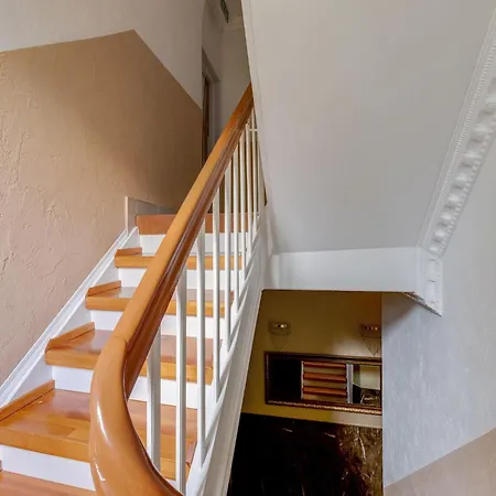 Quiet Corner In Oberhausen * מולהיים אן דר רור